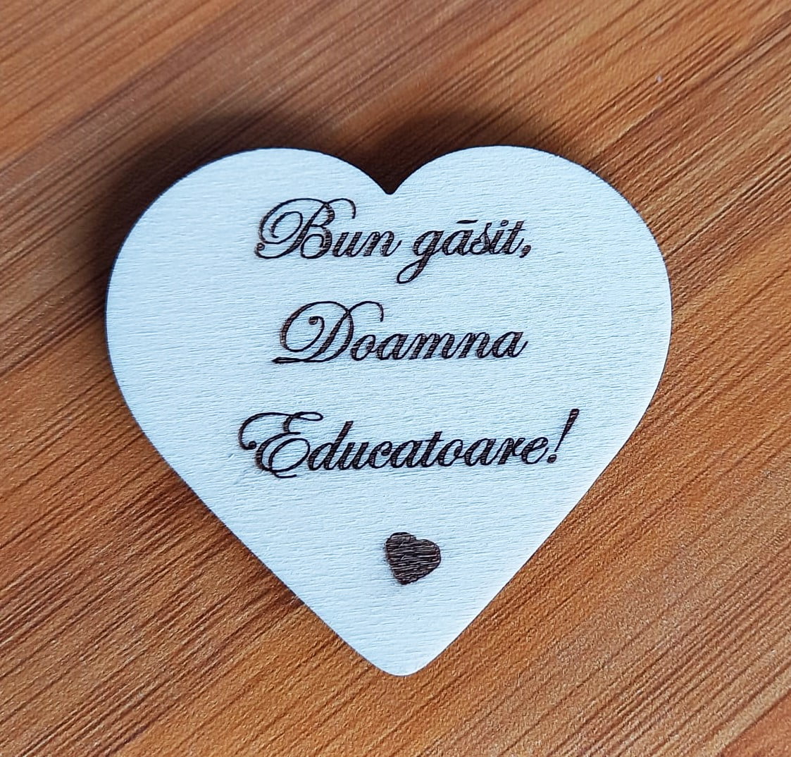 ecusoane din lemn gravat Educatoare 6cm