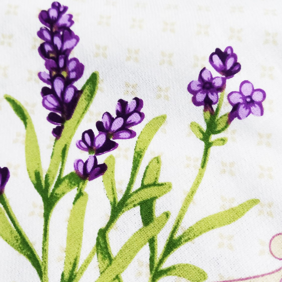 Șervet decorativ cu flori de lavandă – MCF  material textil de calitate