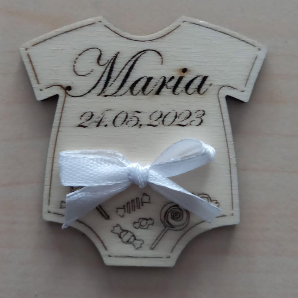 Cocarde și ecusoane personalizate lemn