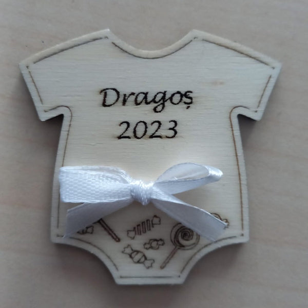 Cocarde și ecusoane personalizate lemn - MCF România