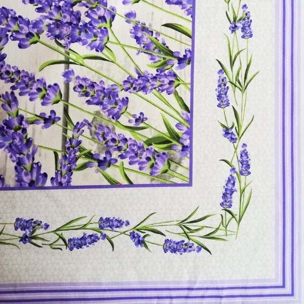 Față de Masă Decorativă cu Flori de Lavandă - MCF România