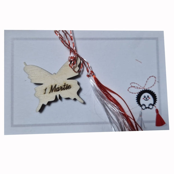 Mărțișor Fluture din Lemn Gravat Handmade, Simbol al Libertății cu Șnur Alb-Roșu - MCF România
