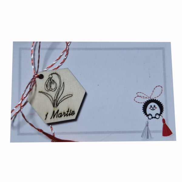 Mărțișor Ghiocel din Lemn Gravat Handmade, Model Hexagon cu Șnur Alb-Roșu - MCF România