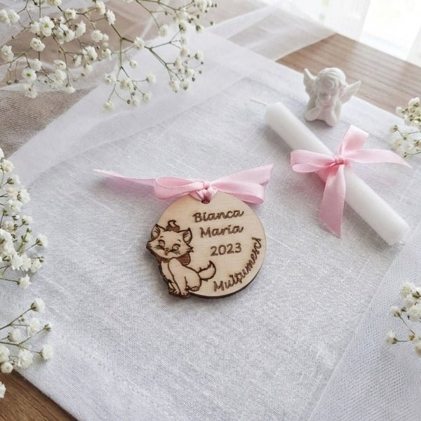 Mărturie personalizată din lemn – gravată în atelierul nostru pisica aristoctata - MCF România