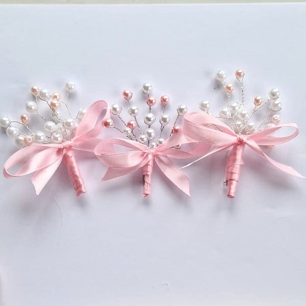 Set 8 cocarde nuntă din lemn – Mire, Mireasă, Nași și Părinți, 7×7 cm | MCF - MCF România