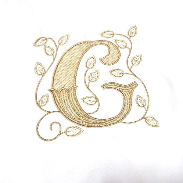 Trusou botez complet 9 piese personalizat cu monogramă brodată – OEKO-TEX®