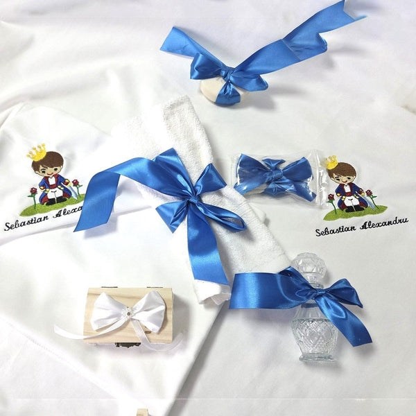 Trusou botez complet MCF 9 piese “Micul Print” personalizat