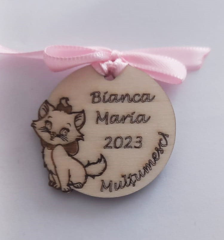 Cocarde și ecusoane personalizate lemn